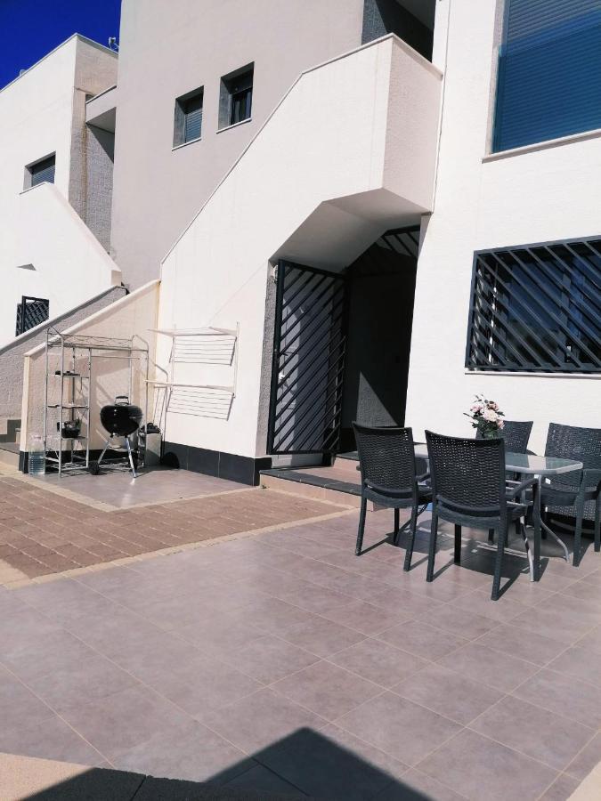 Bright Bungalow Oasis Beach La Zenia Orihuela Eksteriør billede